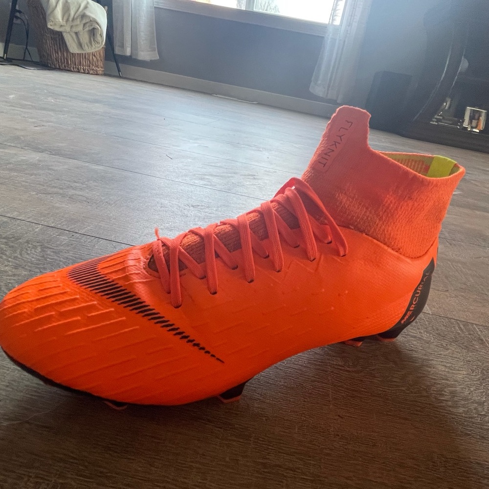 Nike Youth Soccer Cleats